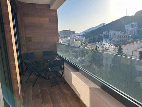 Balcony/Terrace, Balcony/Terrace