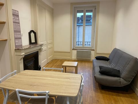 Living room, Seating area, pet friendly