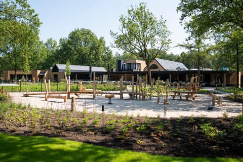 Property building, Day, Garden