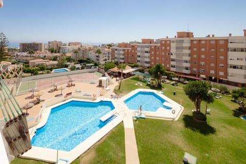 Day, City view, Pool view, Swimming pool, sunbed