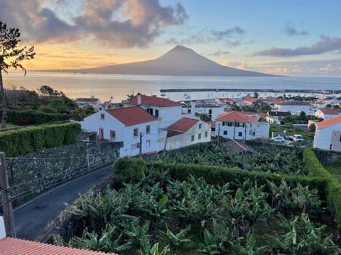 Garden, City view, Mountain view, Sea view, Sunrise