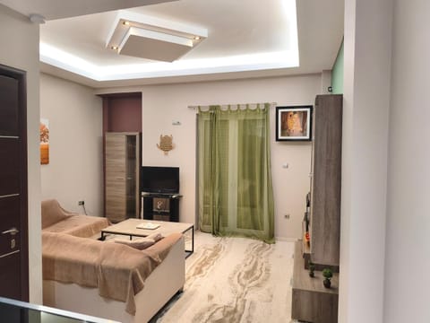 TV and multimedia, Living room, Seating area, air conditioner