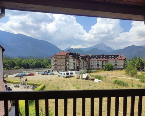Summer, Balcony/Terrace, Mountain view