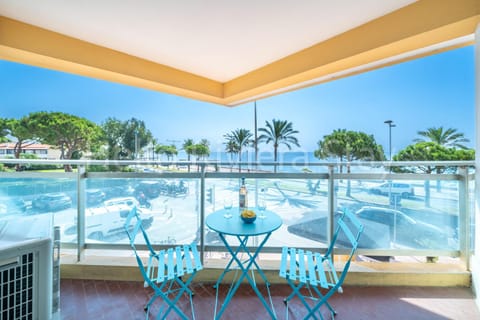 Balcony/Terrace, Balcony/Terrace, Sea view