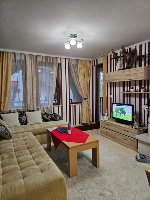 Communal lounge/ TV room, Seating area
