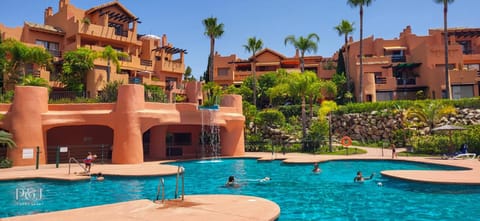 Property building, Day, Garden, Garden view, Pool view, Swimming pool, sunbed