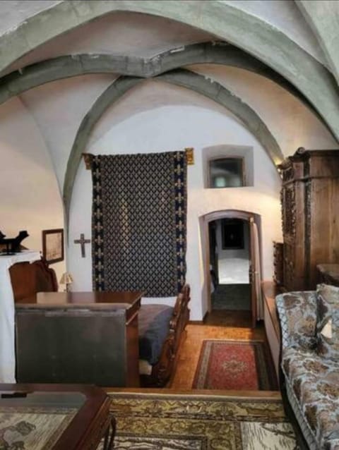 Burg Hermannstein - Queens Room Bed and Breakfast in Wetzlar