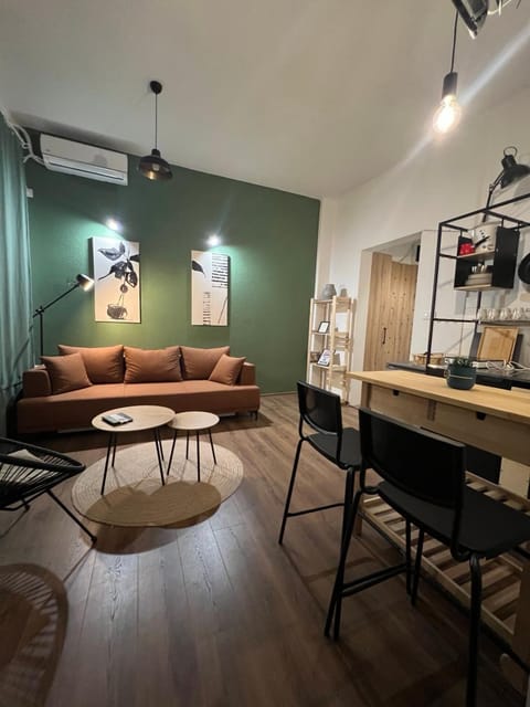 Kitchen or kitchenette, Living room, Seating area, air conditioner