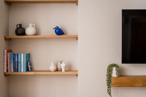 Library, Decorative detail