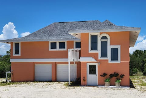 Tequila Sunrise House in Ono Island