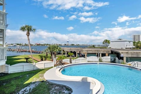 Docks 12C House in Ono Island