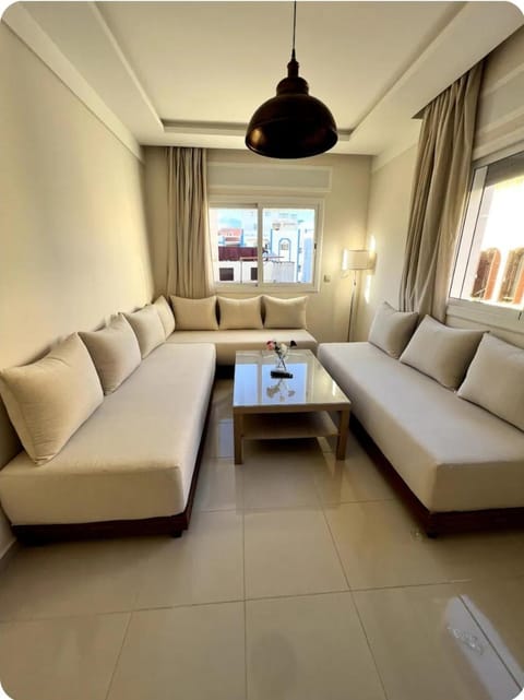 Bed, Living room, Seating area, Bedroom