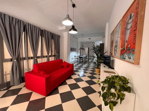 TV and multimedia, Seating area, Floor plan