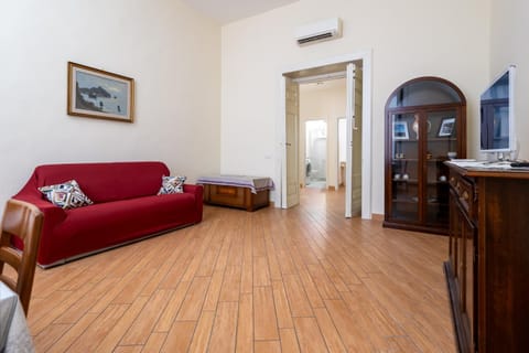 TV and multimedia, Living room, Seating area, furniture, internet, air conditioner