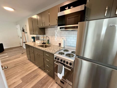 Sunset Villa B7 House in Bridgman