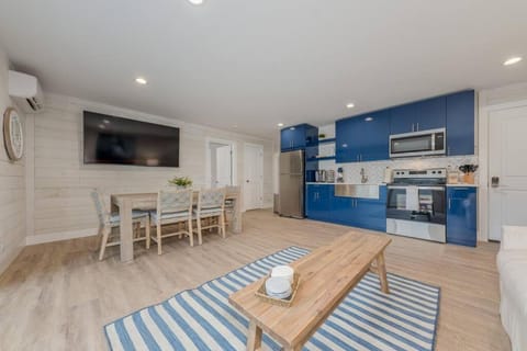 Sunset Family Villa C1 House in Bridgman