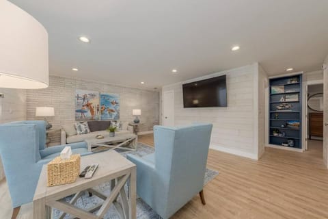 Sunset Family Villa C2 House in Bridgman