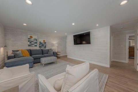 Sunset Family Villa C4 House in Bridgman