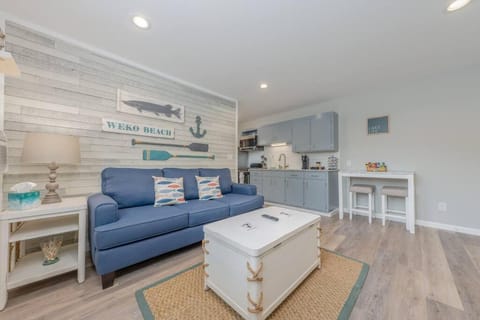 Sunset Villa D8 House in Bridgman