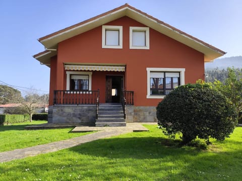 Property building, Garden, Balcony/Terrace