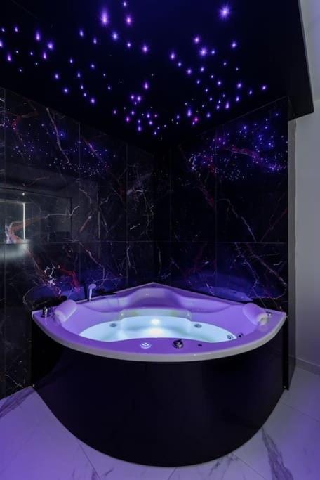 Hot Tub, Bathroom, Bath