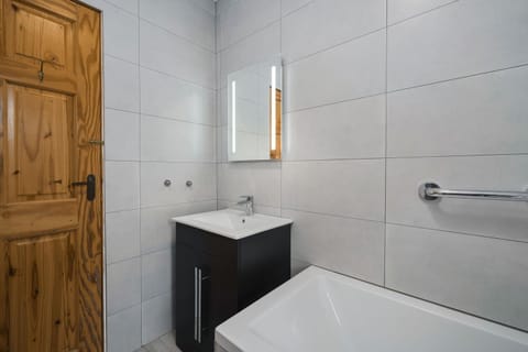 Shower, Bathroom, Bath