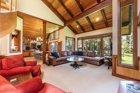 Chambers Lakeside Escape w Lake Views & HOA Access! House in Homewood