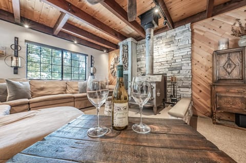 Ridgeview Retreat Location Meets Comfort AC! House in Shaver Lake