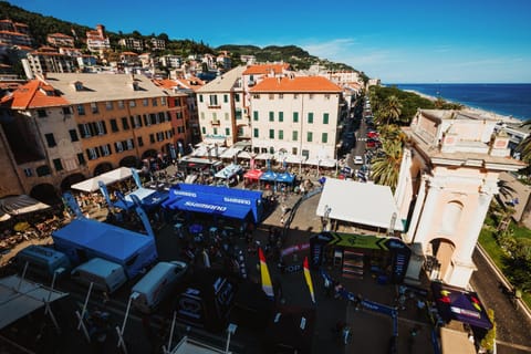 City view, Location