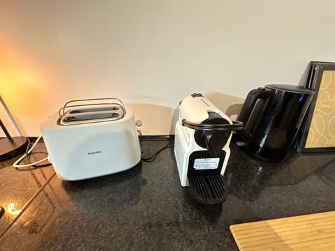 Coffee/tea facilities, Kitchen or kitchenette, toaster
