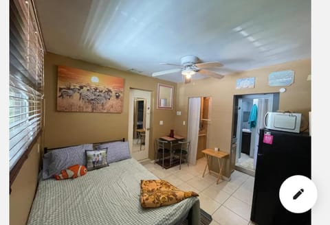 Cardoza family Bed and Breakfast in North Lauderdale