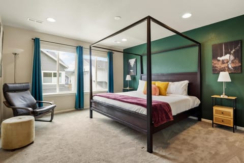 Sunny & Quaint Hidden Gem w Office - Dog Friendly House in Westminster