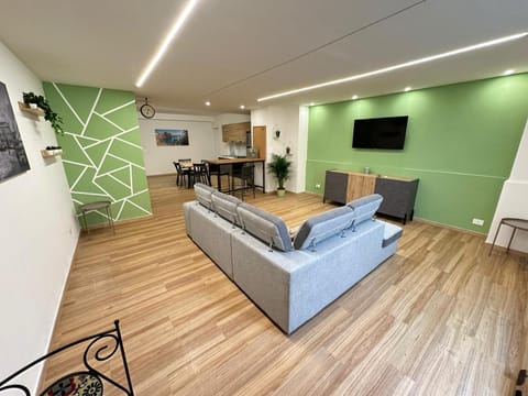 Communal lounge/ TV room, Evening entertainment, air conditioner, air conditioner
