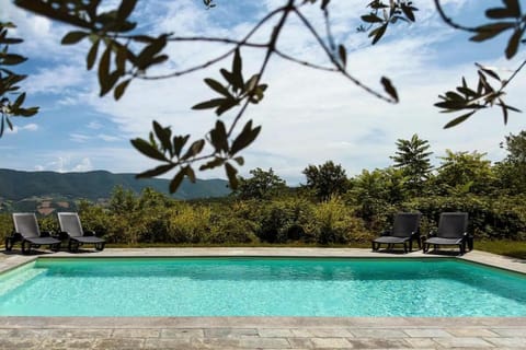 Castello di Cisterna Apartment in Umbria