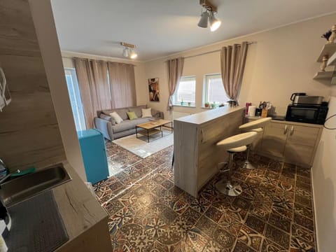 Kitchen or kitchenette, Living room