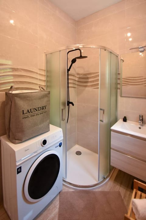 POOl HOUSE BRUNO Apartment in Šibenik-Knin County, Croatia