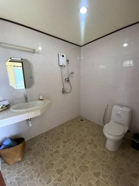 Spacious Villa with Sunset Sea View Villa in Sala Dan