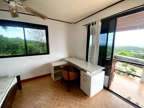 Spacious Villa with Sunset Sea View Villa in Sala Dan