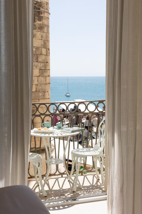 View (from property/room), Balcony/Terrace, Sea view