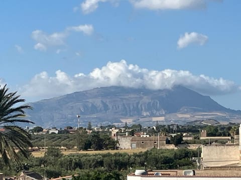 Nearby landmark, Day, Natural landscape, Mountain view