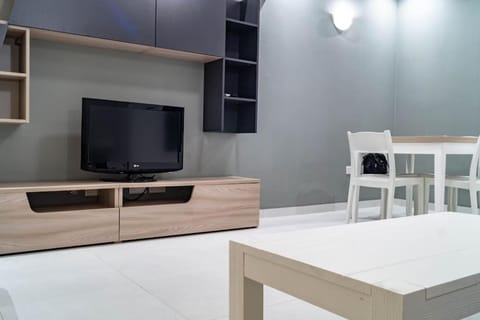 Cozy Seafront Apartment by Balluta Bay Apartment in Sliema