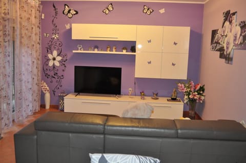 Communal lounge/ TV room, Evening entertainment