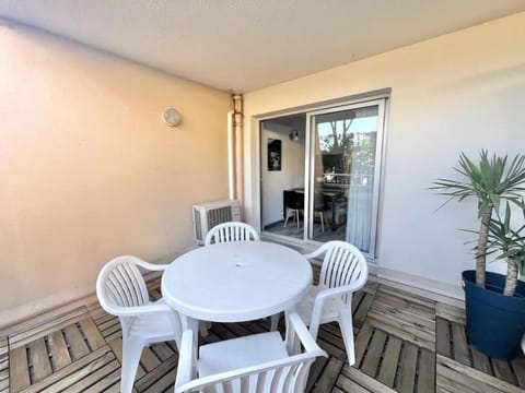 Appartement Port de Hyères 4 personnes Apartment in Hyères