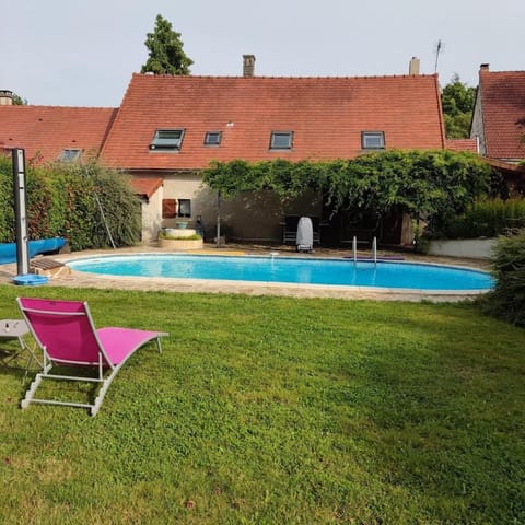 Natural landscape, Garden, Garden view, Pool view, Swimming pool, sunbed