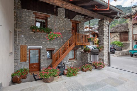 Casa Piertor Morgex House in Morgex