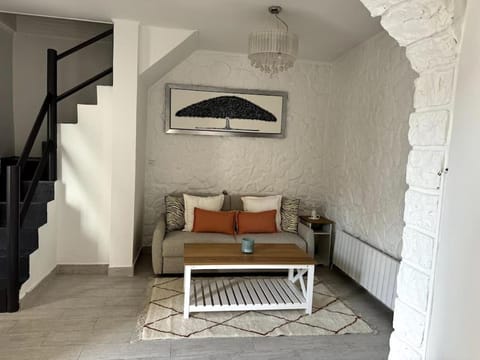 Maison proche stade de France Apartment in Aubervilliers