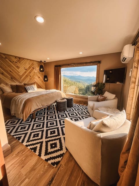 Long View Resort Bryson City, NC Nature lodge in Fontana Lake