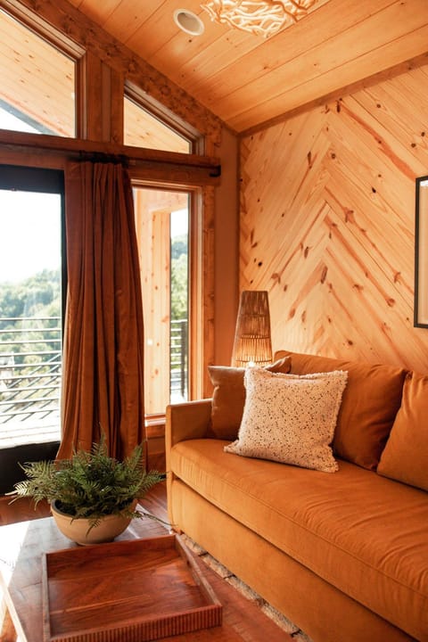 Long View Resort Bryson City, NC Nature lodge in Fontana Lake