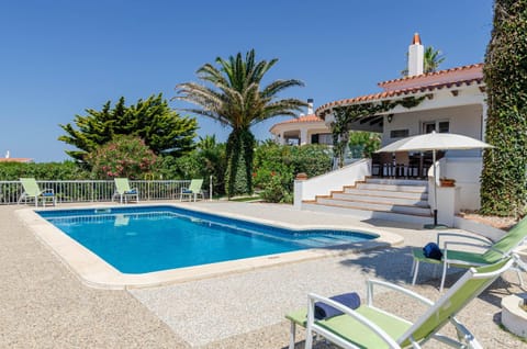 Property building, Other, Swimming pool, sunbed