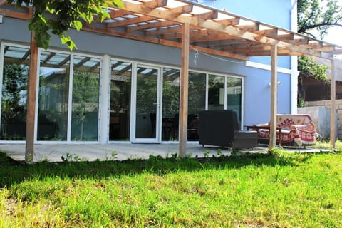 Property building, Balcony/Terrace